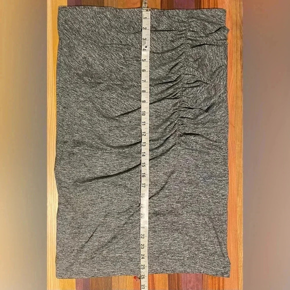 Ann Taylor Heathered Gray Knit Pencil Skirt, size L - Picture 5 of 6